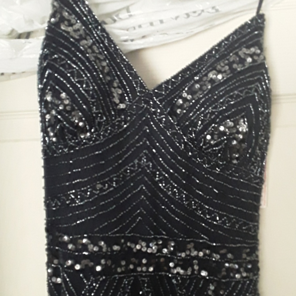 Dress - Picture 2 of 3